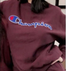Champion burgundy sweatshirt
